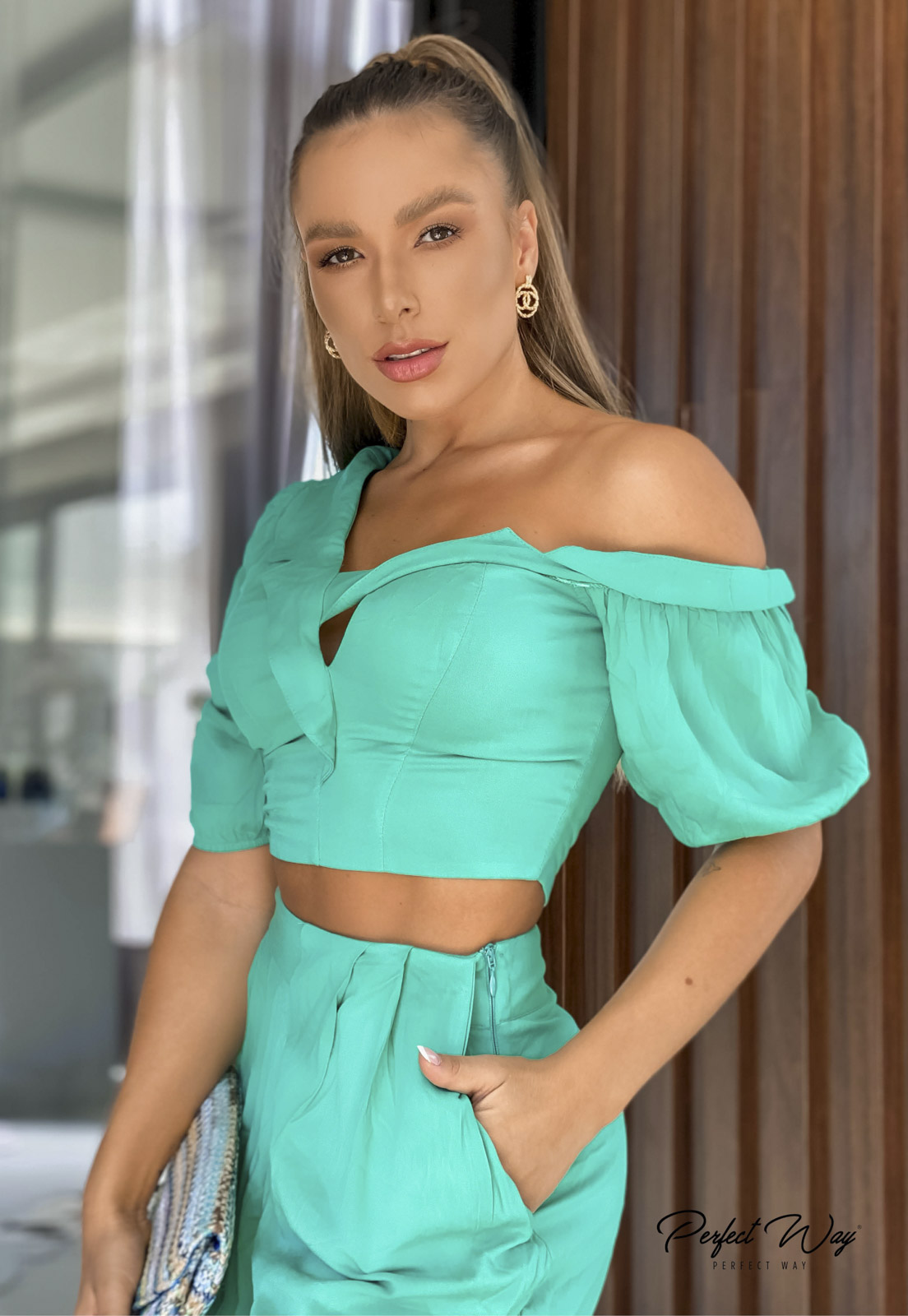 Green Cropped Top w/ Drop Shoulder