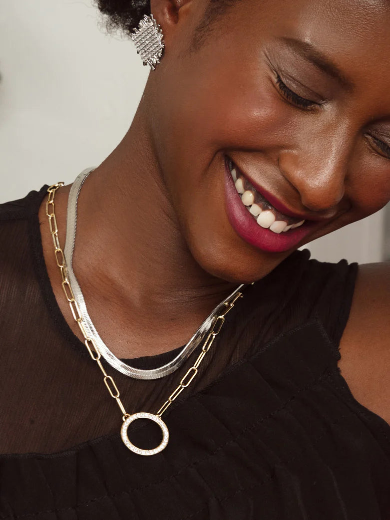 Single Strand Snake Chain Collar Necklace
